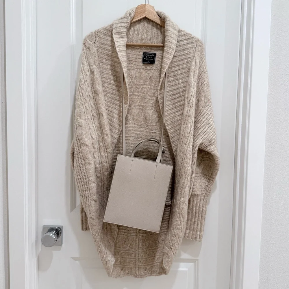 UNIQLO Minimalist Taupe Grey Faux Leather Rectangle Shoulder Bag - Picture 9 of 9